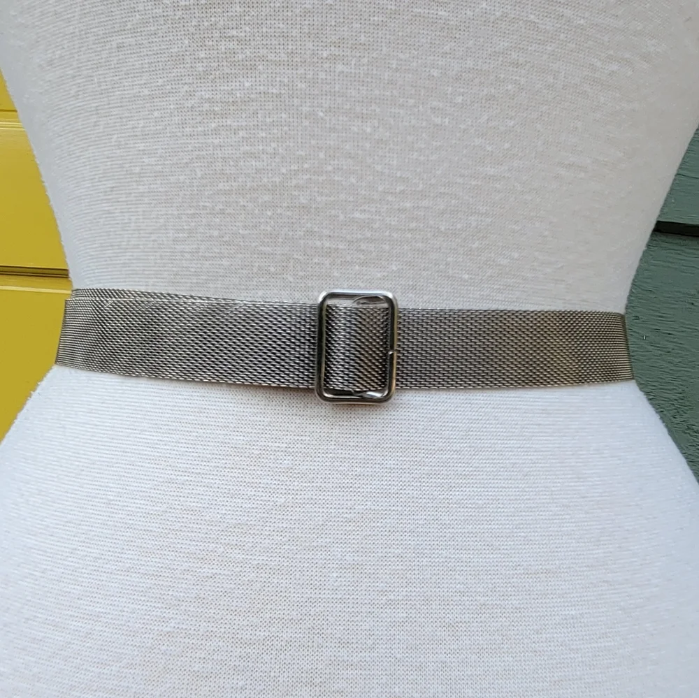 Vintage Harley‑Davidson Mesh Belt with Seat‑Belt‑Style Buckle in Silver Tone - Picture 3 of 11